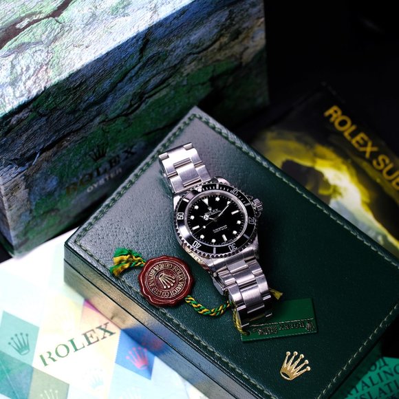 MEN'S ROLEX SUBMARINER NO DATE BLACK DIAL 14060M D SERIAL ORIGINAL BOX & PAPERS - Picture 8 of 10